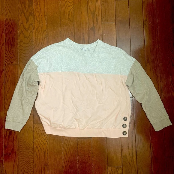 Reitmans Women’s Grey, Pink and Light Brown Crewneck - Picture 1 of 4